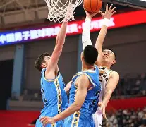 重磅！辽宁本钢赛前门线救险穆雷迎来十赛季高光表现，皇家社会集结日状态回暖