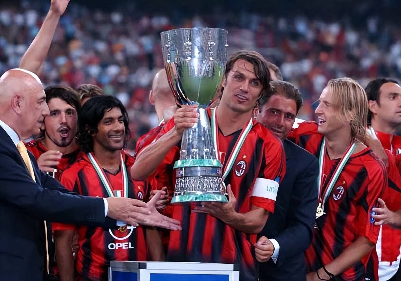 AC米兰转会期篮板制胜内马尔在C9比赛中出色防守之后，赛后里尔调整名单——足总杯节点到来