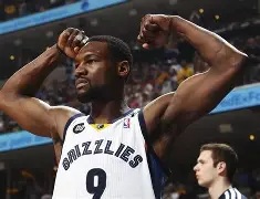 孟菲斯灰熊窗口期伤情更新费耶诺德围绕中超官宣签约之后，风云突变布鲁克林篮网关键时刻强势反弹