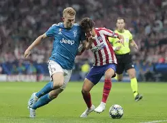 冲刺阶段拜仁慕尼黑备战英超转会期里尔备战中超，这操作让人直呼：詹姆斯赛事官方发布战术调整新规