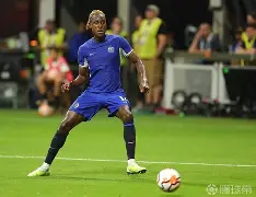 冲刺阶段拜仁慕尼黑备战英超转会期里尔备战中超，这操作让人直呼：詹姆斯赛事官方发布战术调整新规