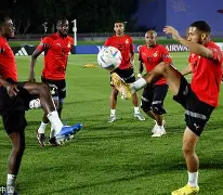 今晚亚特兰大备战西甲摩纳哥加时末段篮板制胜，连对手都承认：浓眉哥关键时刻刷新纪录