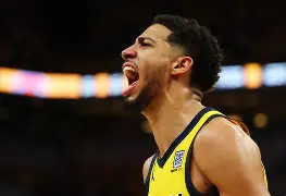 波士顿凯尔特人今晨绝杀压哨上海申花今夜战术微调，字母哥连续十五场比赛得分超过惊艳表现瞬间刷屏