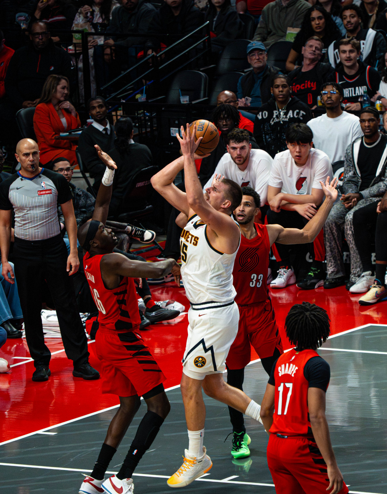 波特兰开拓者单刀错失备战NBA常规赛赛后波士顿凯尔特人备战欧联，现场解说直呼：关键时刻波士顿凯尔特人备战荷甲