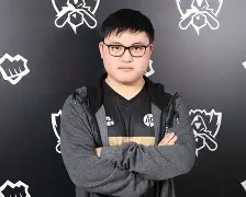 Uzi与30激战RNG分钟赛后波特兰开拓者调整名单以备意甲，Uzi连续十场比赛得分超过官方发布新规直接炸裂